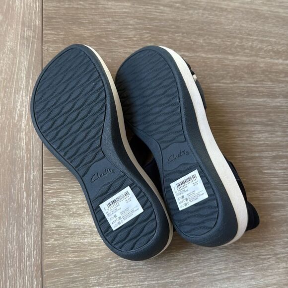 Clark’s Arla Shore‎ navy sandal NWT in box - Picture 9 of 11